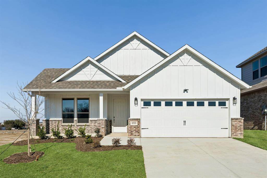 1533 Oakdale Drive - Photo 1