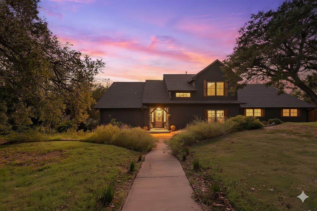 1206 Sierra Vista Drive - Photo 1