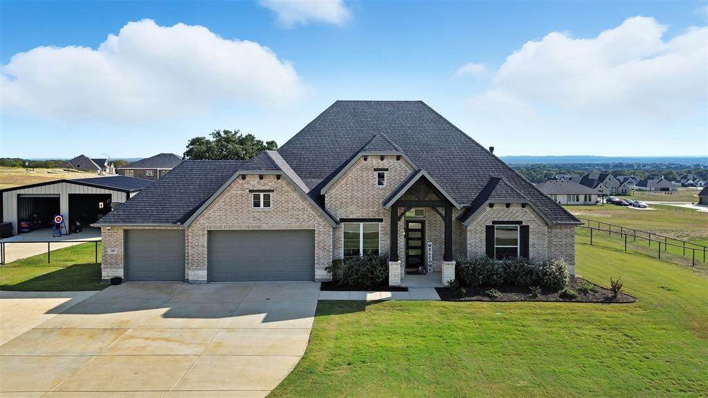 305 Monument Place - Photo 1