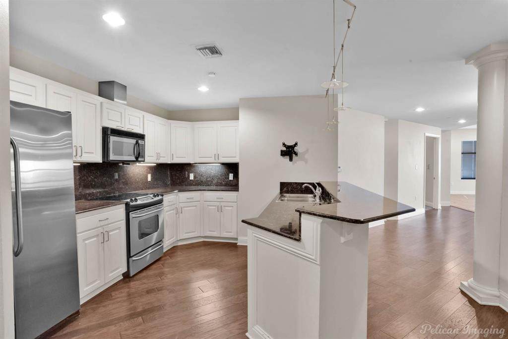 229 Milam Street - Photo 1