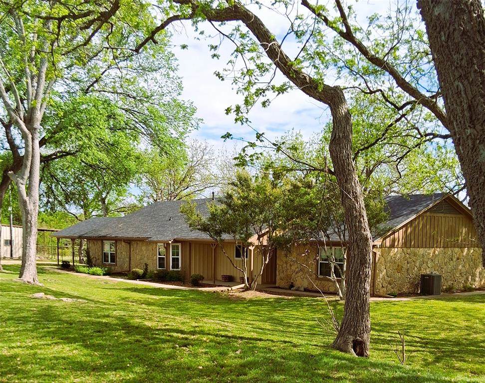 190 County Road 3198 - Photo 1