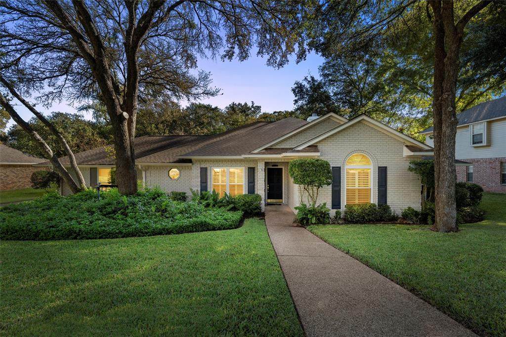 10007 Creek Bend Drive - Photo 1