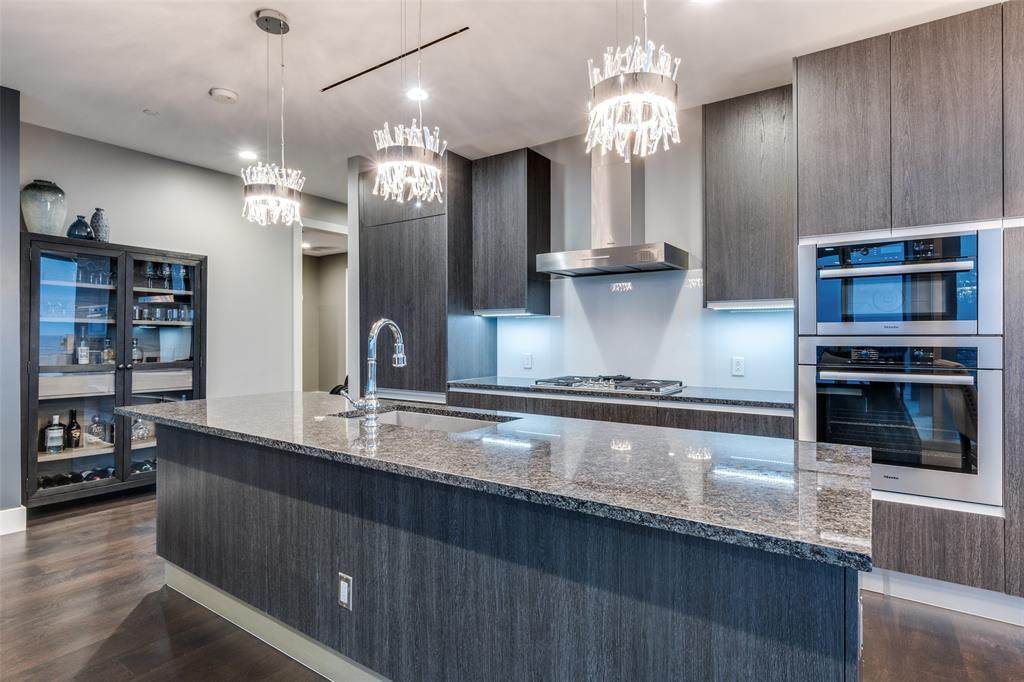 3130 Harwood Street - Photo 1