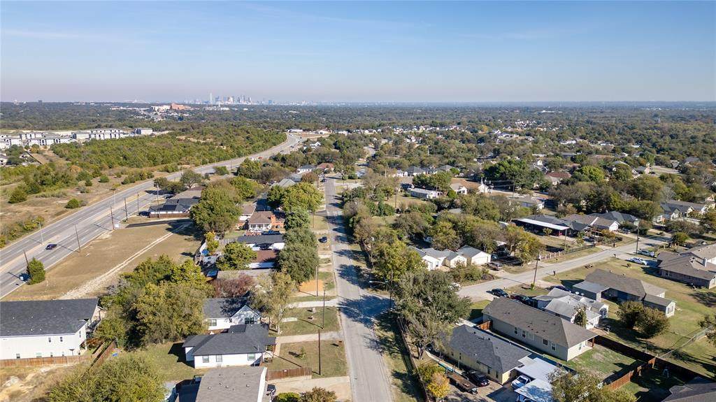 2406 Naoma Street - Photo 1