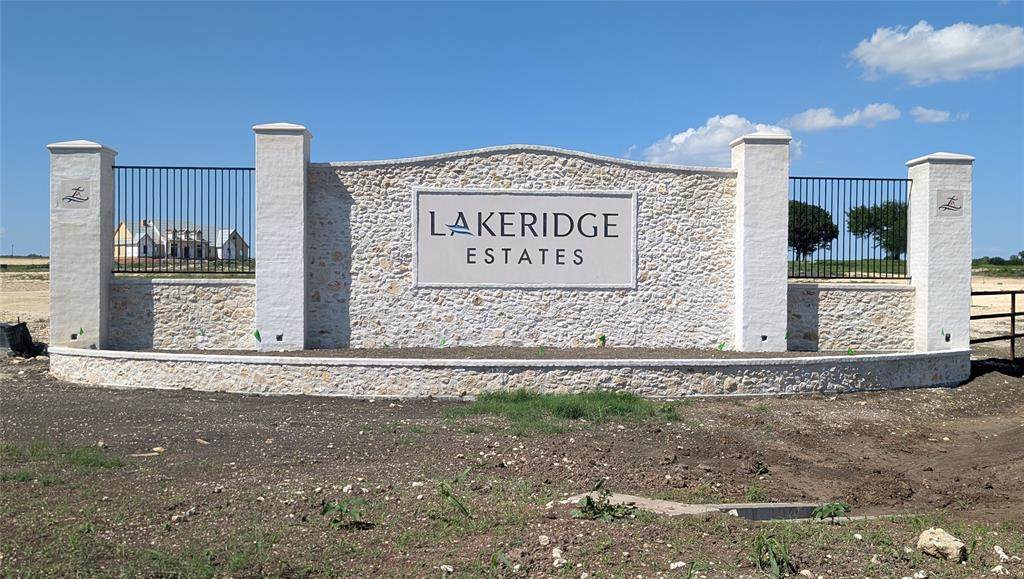 183 Lavish Lane - Photo 1