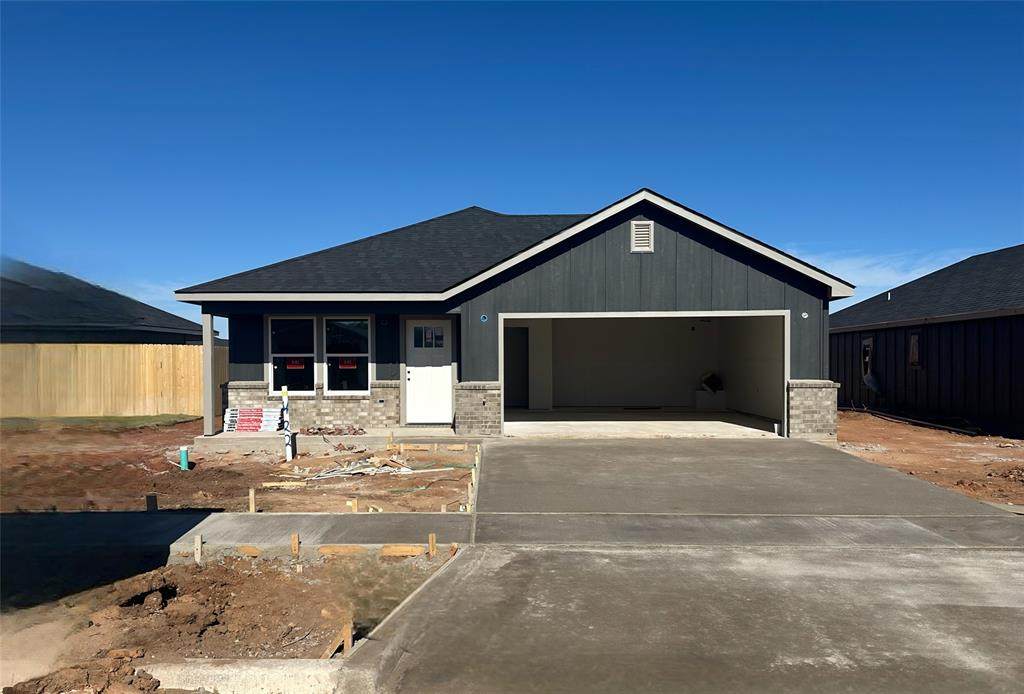 422 Waterloo Drive - Photo 1