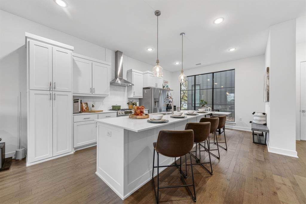 737 Zang Boulevard - Photo 1