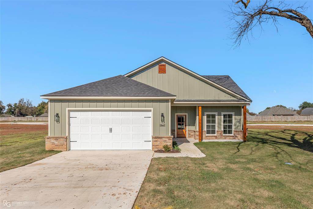 1947 Rossie Lee Drive - Photo 1