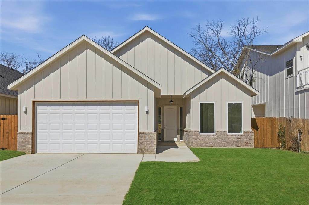 1633 Tucker Street - Photo 1