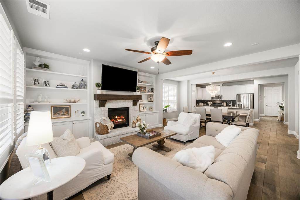 712 Llano Falls Drive - Photo 1