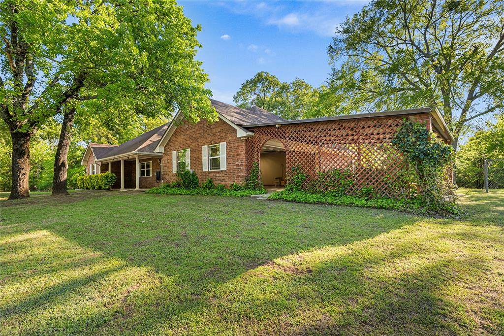 7275 Leavenworth Trail - Photo 1