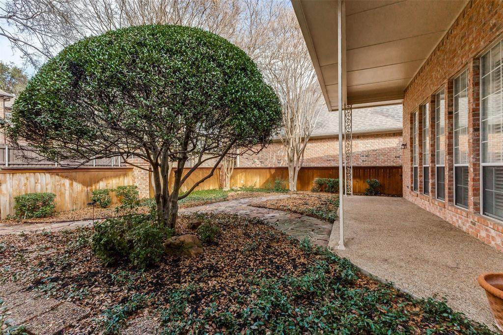 17101 Vista Tree Circle - Photo 1
