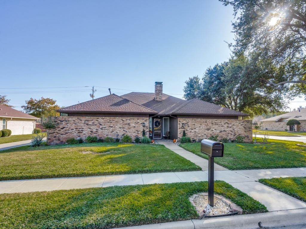 1724 Scottsdale Drive - Photo 1