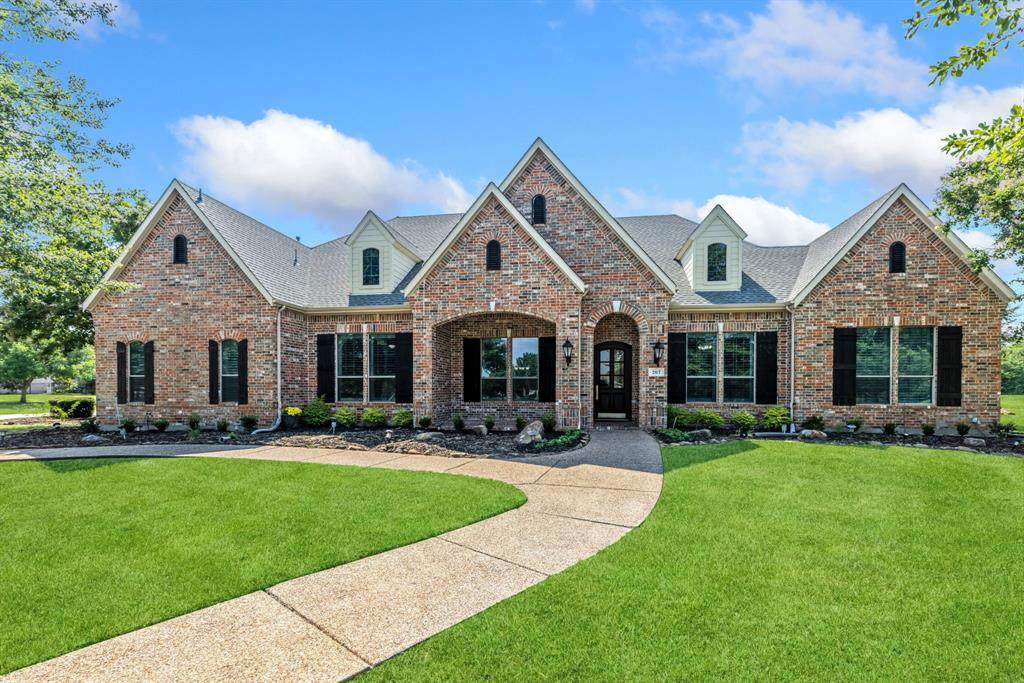 207 Dumont Court - Photo 1