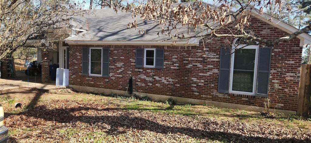 1605 Top Bluff Lane - Photo 1