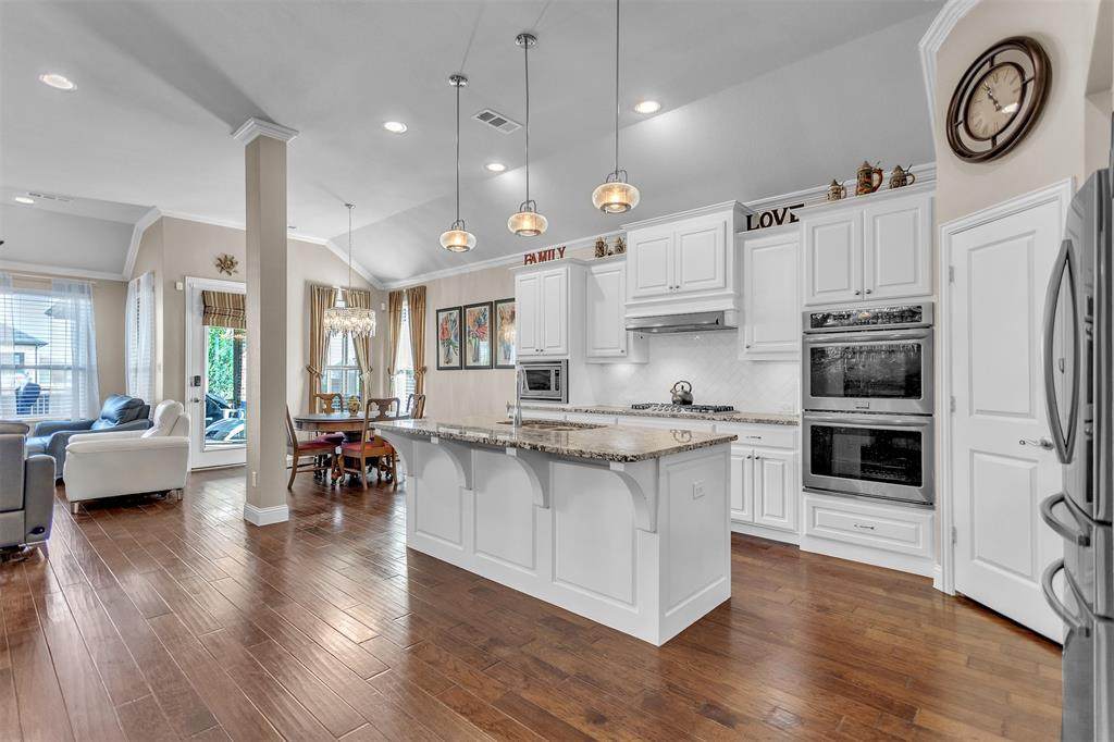 1200 Wedgewood Drive - Photo 1