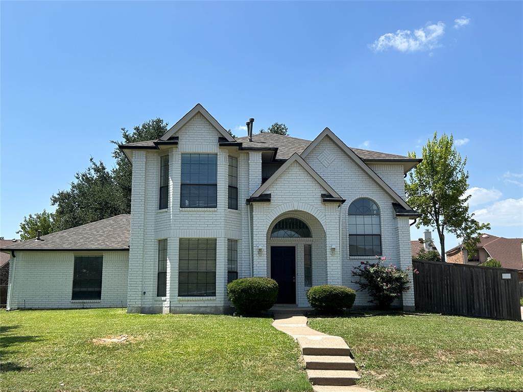 3841 Parkmont Drive - Photo 1