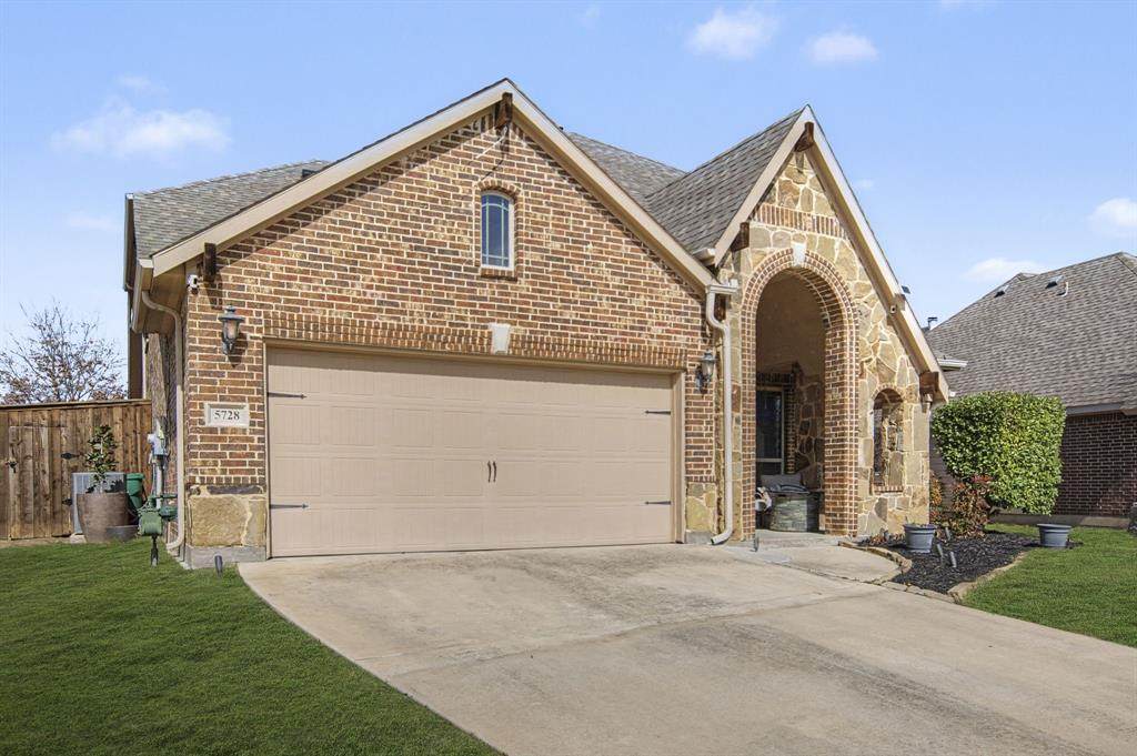5728 Brookside Drive - Photo 1