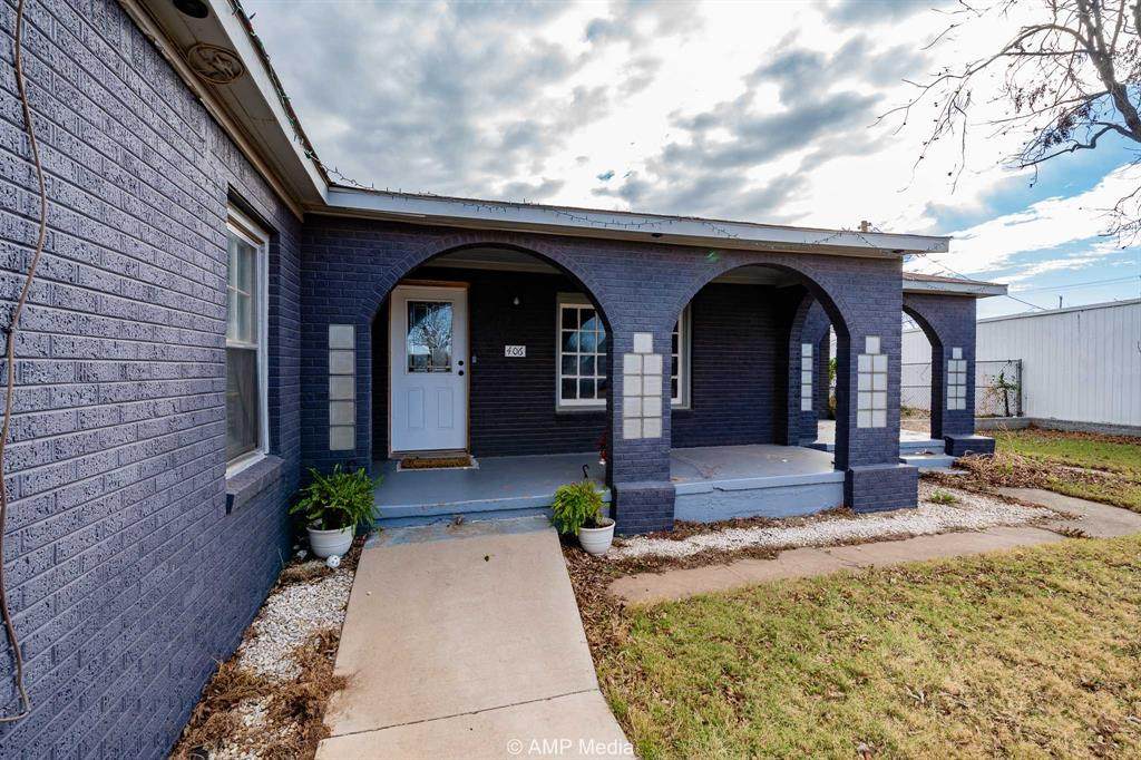 406 Swenson Street - Photo 1