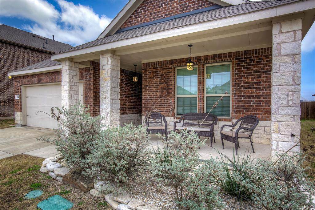 102 Whitetail Way - Photo 1