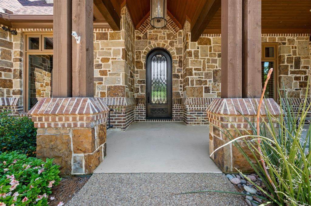 5581 Nancy Circle - Photo 1