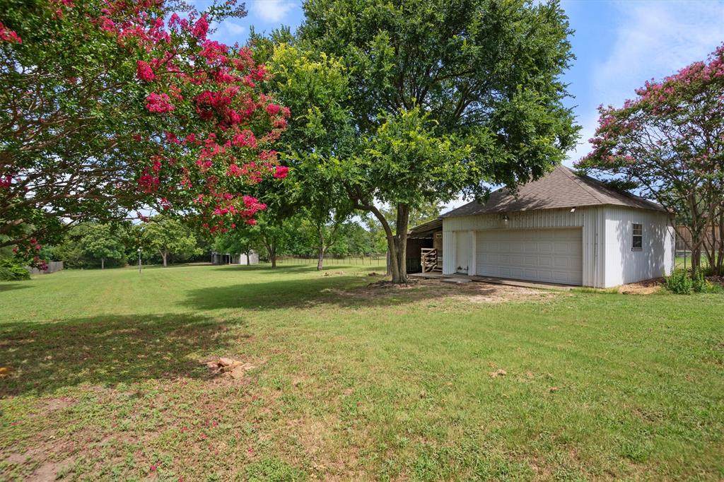 529 Grand Avenue - Photo 1