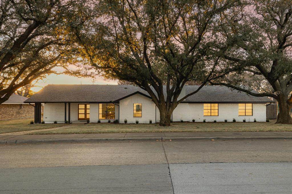 12151 Crestline Avenue - Photo 1