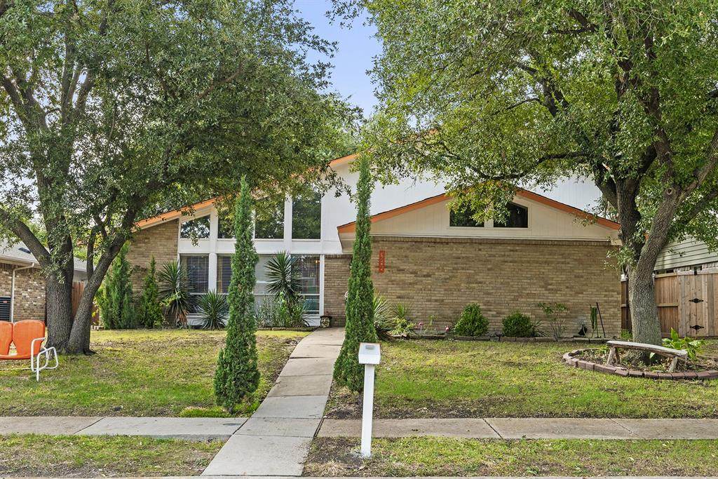 3206 Brook Glen Drive - Photo 1