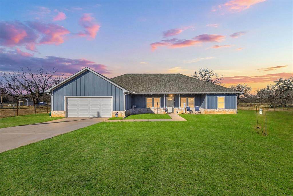 231 Julian Lane - Photo 1