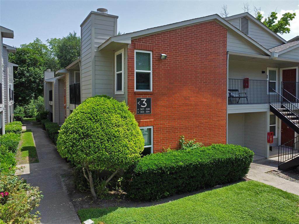 6900 Skillman Street - Photo 1
