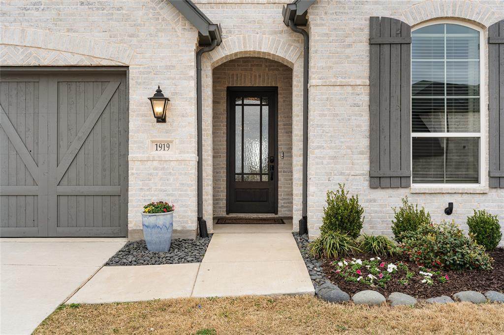 1919 Rondinella Drive - Photo 1