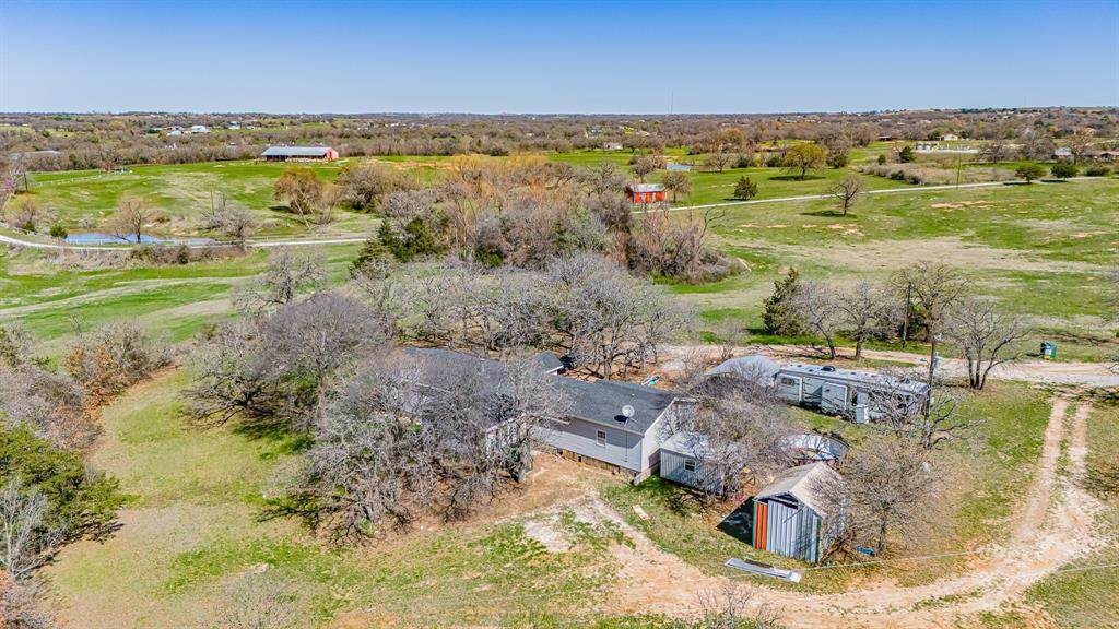 178 County Road 4372 - Photo 1