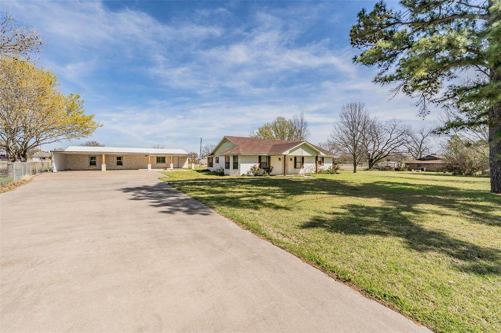 337 Travis Road - Photo 1