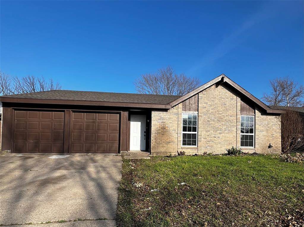 2505 Clearwood Drive - Photo 1