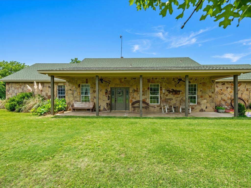 426 County Road 3435 - Photo 1