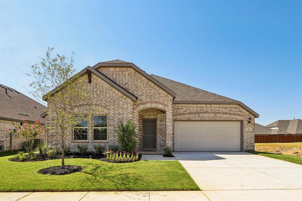 3300 Royal Forest Drive - Photo 1