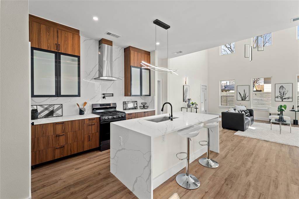 3634 Darien Street - Photo 1