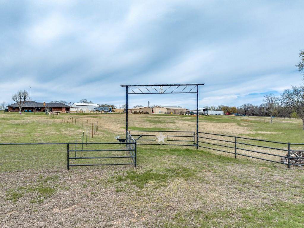 170 County Road 4678 - Photo 1