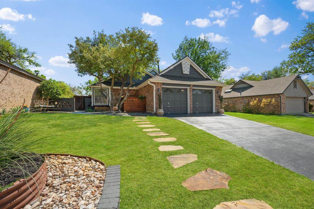 2516 Lake Bend Terrace - Photo 1