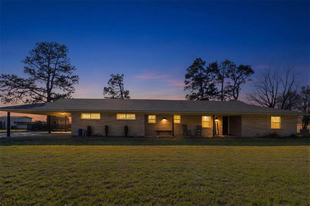 4106 Farm Road 2560 - Photo 1