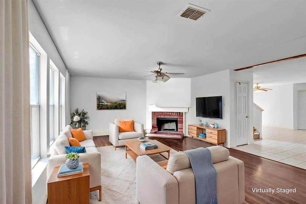 309 Niagara Falls Drive - Photo 1