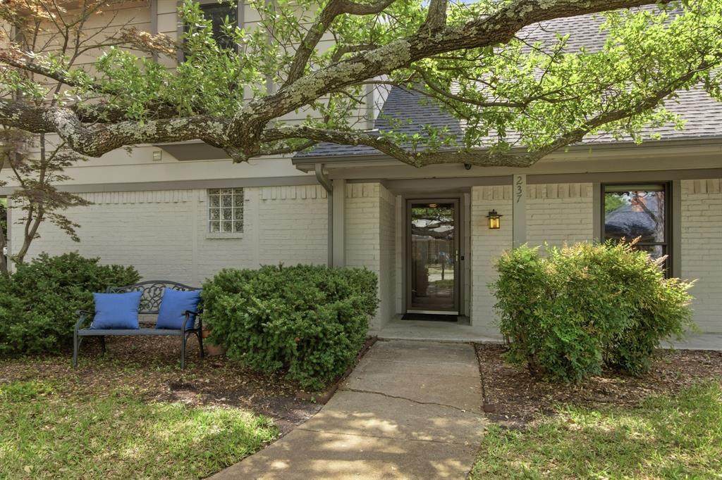 237 Woodcrest Drive - Photo 1