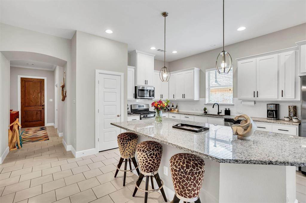 5564 Vaquero Road - Photo 1