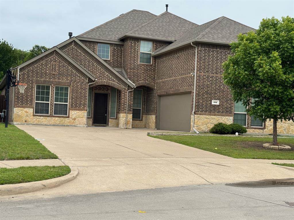 202 Rutherford Avenue - Photo 1
