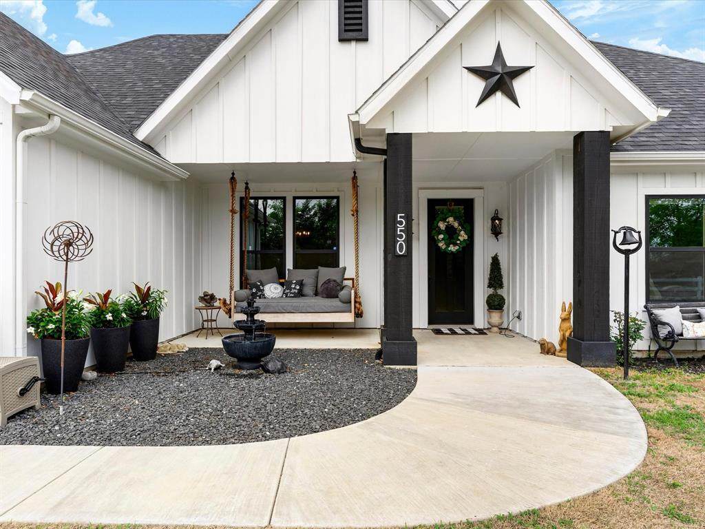 550 County Road 4109 - Photo 1