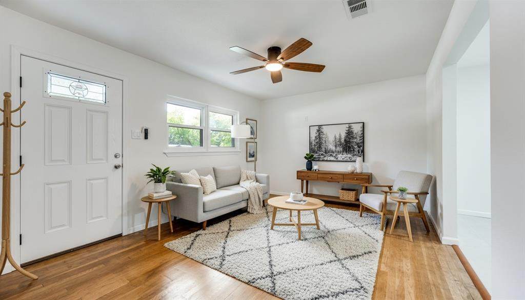 1413 Lackland Street - Photo 1