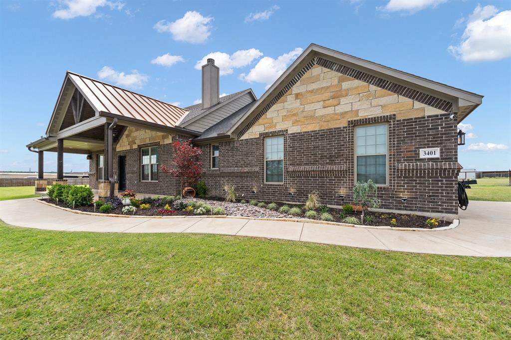 3401 Chinaberry Lane - Photo 1