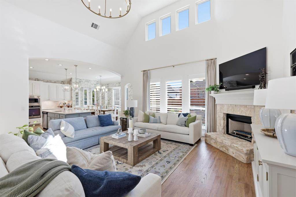960 Woodstream Drive - Photo 1