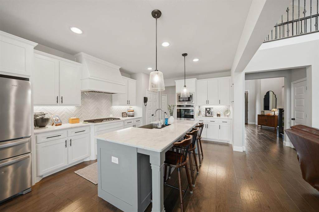 9801 Wexley Way - Photo 1
