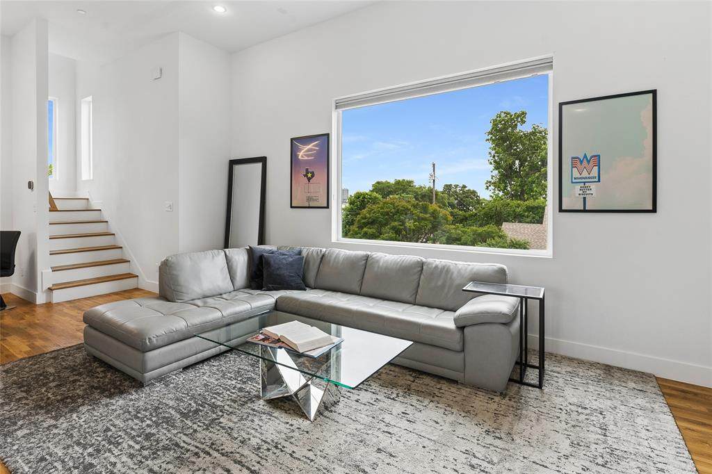 2611 Hondo Avenue - Photo 1